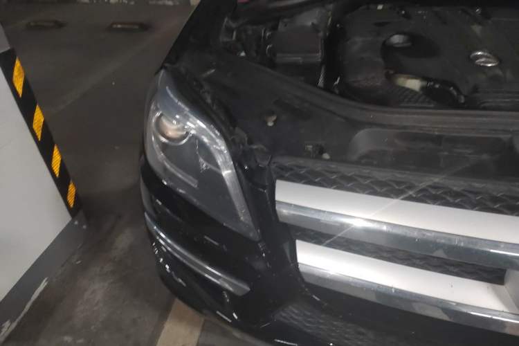 Used Mercedes-Benz GL-Class 2015 GL 400 4MATIC Dynamic Model Right Front Headlight