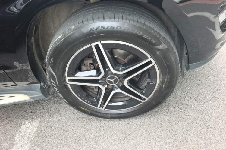 Used Mercedes-Benz GL-Class 2015 GL 400 4MATIC Dynamic Model Right Front Wheel Hub