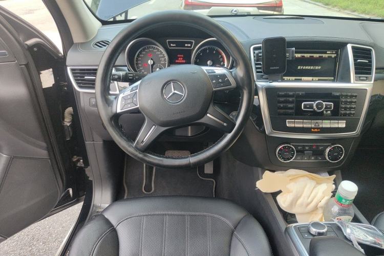 Used Mercedes-Benz GL-Class  Steering Wheel
