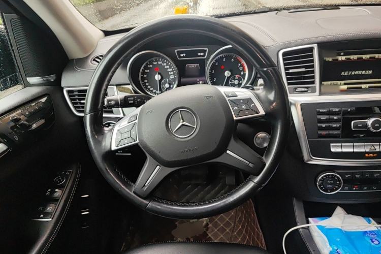 Used Mercedes-Benz GL-Class  Steering Wheel