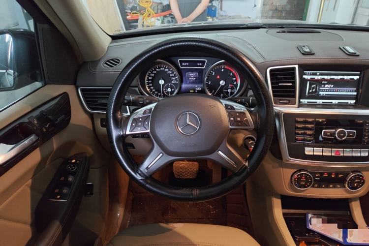 Used Mercedes-Benz GL-Class 2015 GL 350 CDI 4MATIC Steering Wheel