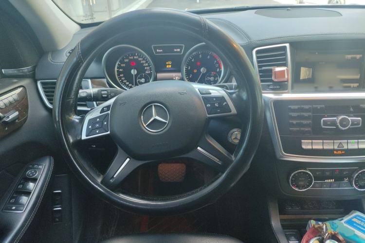 Used Mercedes-Benz GL-Class  Steering Wheel