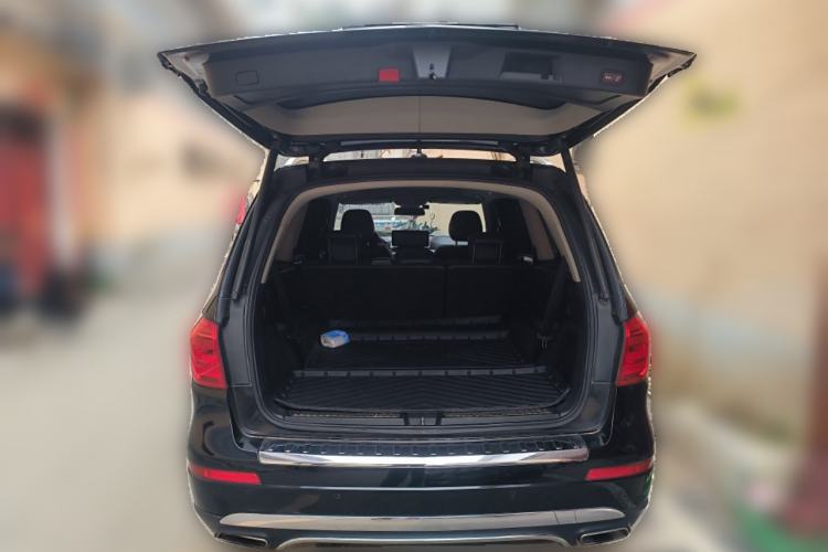 Used Mercedes-Benz GL-Class 2015 GL 400 4MATIC Dynamic Model Trunk