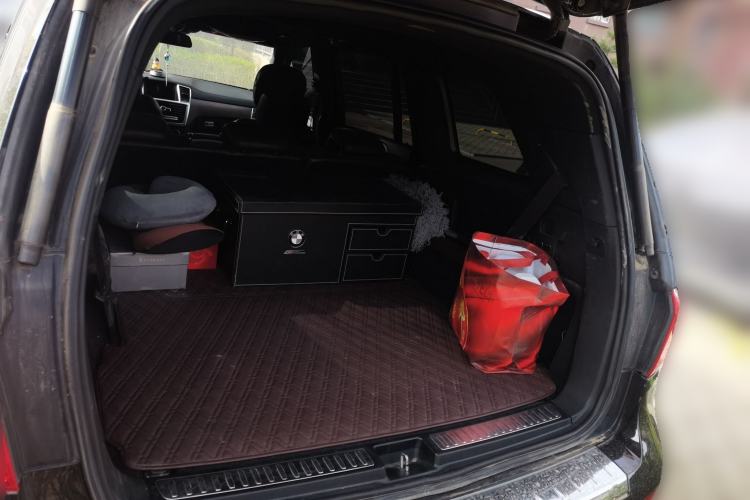 Used Mercedes-Benz GL-Class 2015 GL 500 4MATIC Trunk