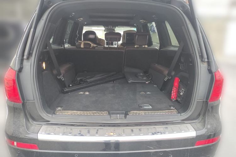 Used Mercedes-Benz GL-Class 2015 GL 400 4MATIC Luxury Model Trunk