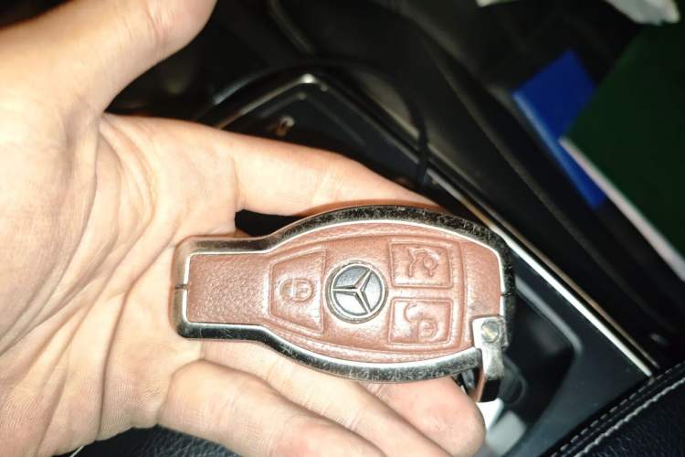Used Mercedes-Benz GL-Class  Vehicle Key