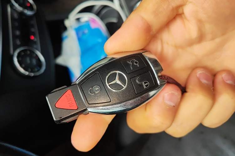 Used Mercedes-Benz GL-Class  Vehicle Key