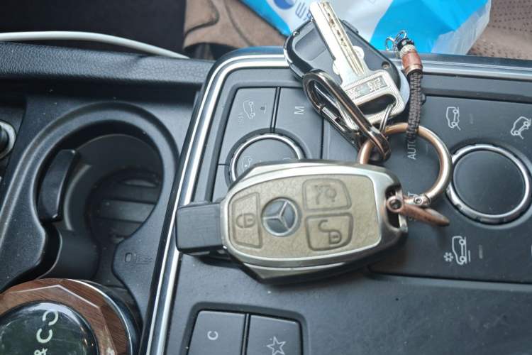 Used Mercedes-Benz GL-Class 2015 GL 400 4MATIC Dynamic Model Vehicle Key