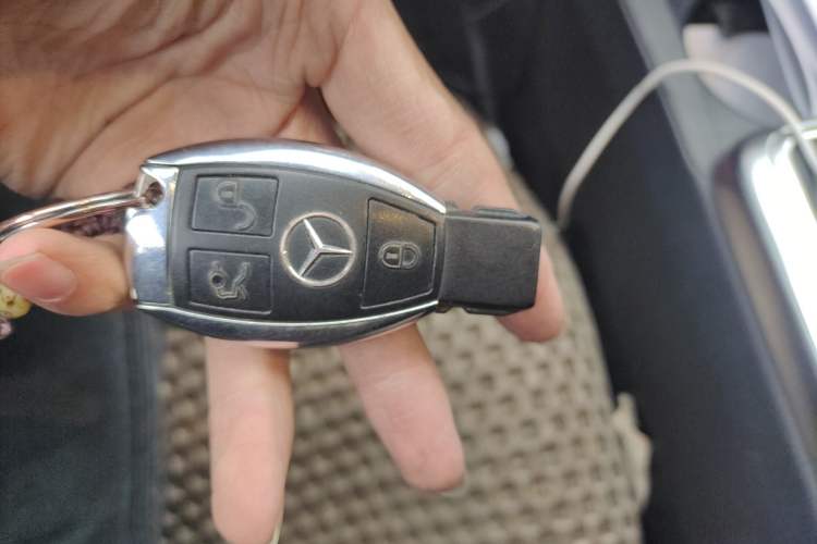 Used Mercedes-Benz GL-Class 2015 GL 400 4MATIC Luxury Model Vehicle Key