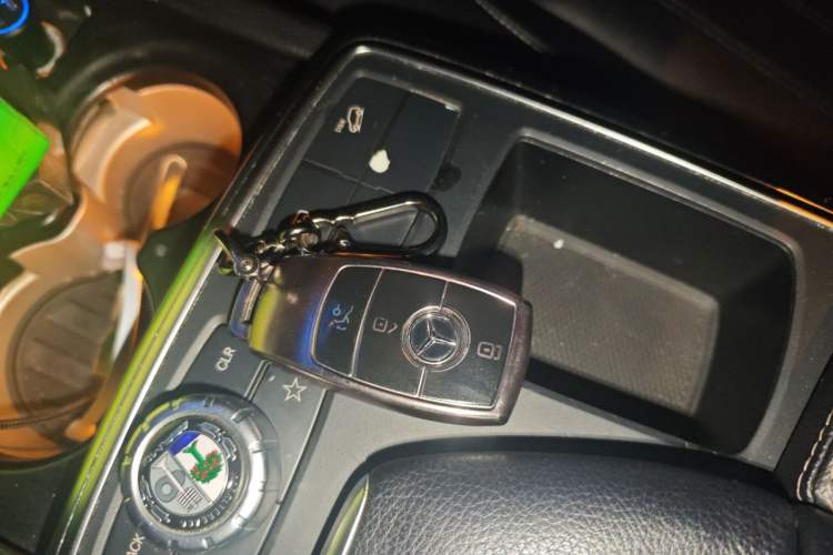 Used Mercedes-Benz GL-Class  Vehicle Key