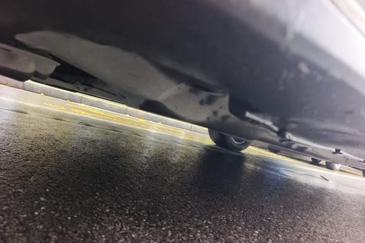 Used Mercedes-Benz GL-Class 2015 GL 350 CDI 4MATIC Chassis Front Left