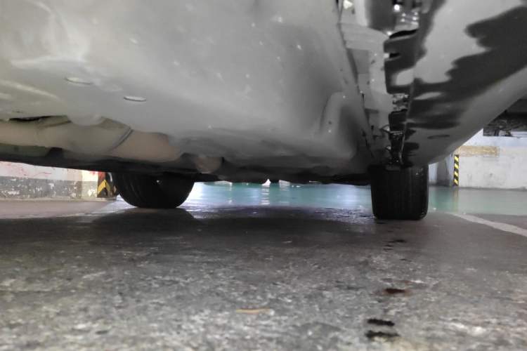 Used Mercedes-Benz GL-Class  Chassis Front Left