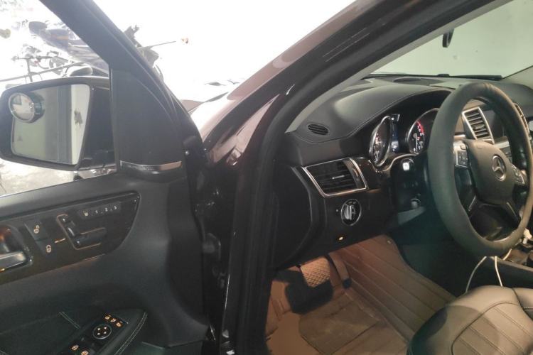 Used Mercedes-Benz GL-Class  Driver Seat