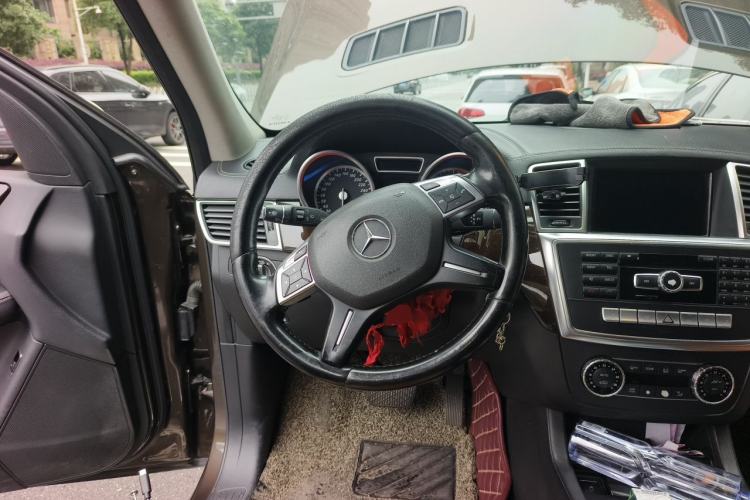 Used Mercedes-Benz GL-Class 2015 GL 350 CDI 4MATIC Steering Wheel