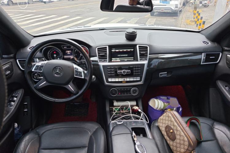 Used Mercedes-Benz GL-Class  Center Console