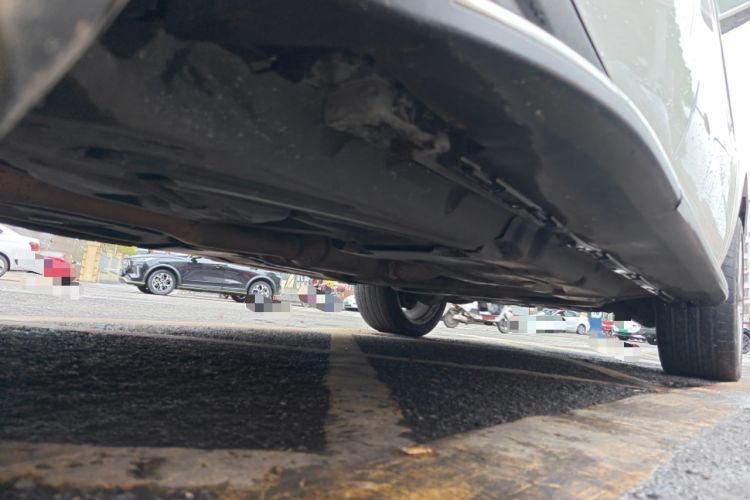 Used Mercedes-Benz GL-Class  Chassis Rear Right