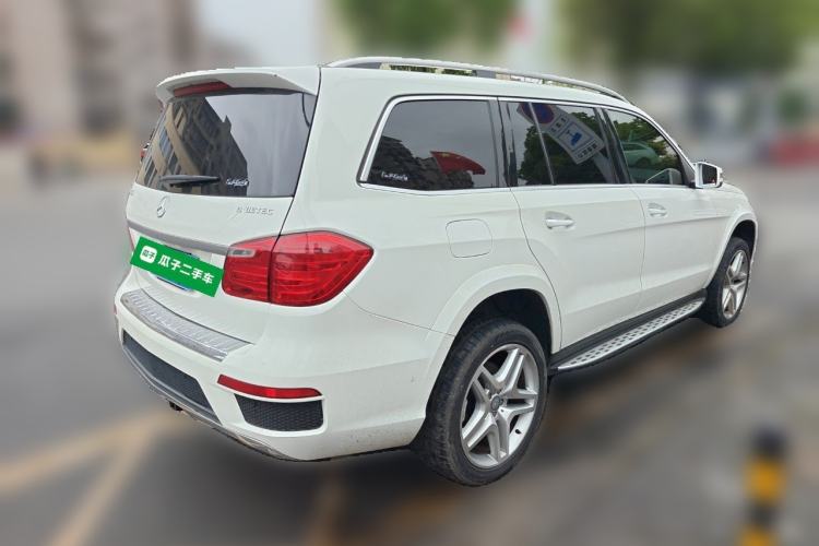 Used Mercedes-Benz GL-Class  Rear Right 45 Deg