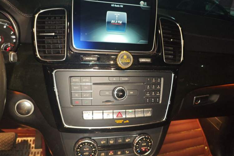 Used Mercedes-Benz GL-Class  Audio And AC Panel