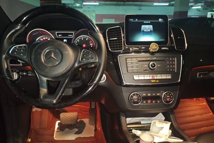 Used Mercedes-Benz GL-Class  Center Console