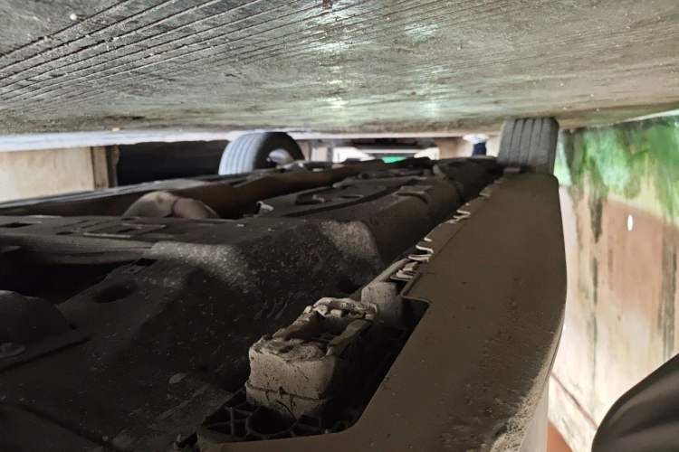 Used Mercedes-Benz GL-Class  Chassis Front Right