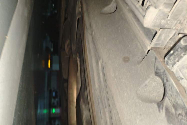 Used Mercedes-Benz GL-Class  Chassis Rear Left