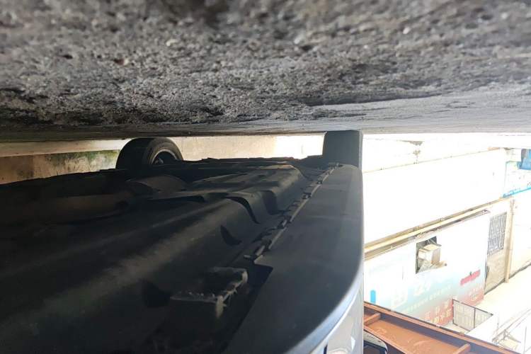 Used Mercedes-Benz GL-Class  Chassis Rear Left