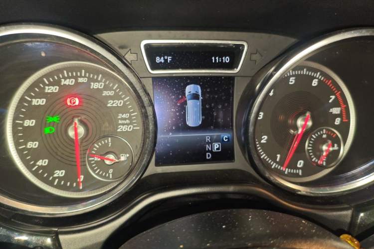 Used Mercedes-Benz GL-Class  Instrument Cluster