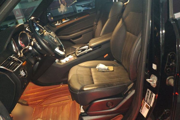 Used Mercedes-Benz GL-Class  Left Front Seat