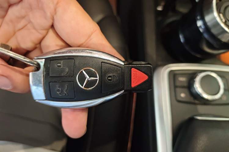 Used Mercedes-Benz GL-Class  Vehicle Key