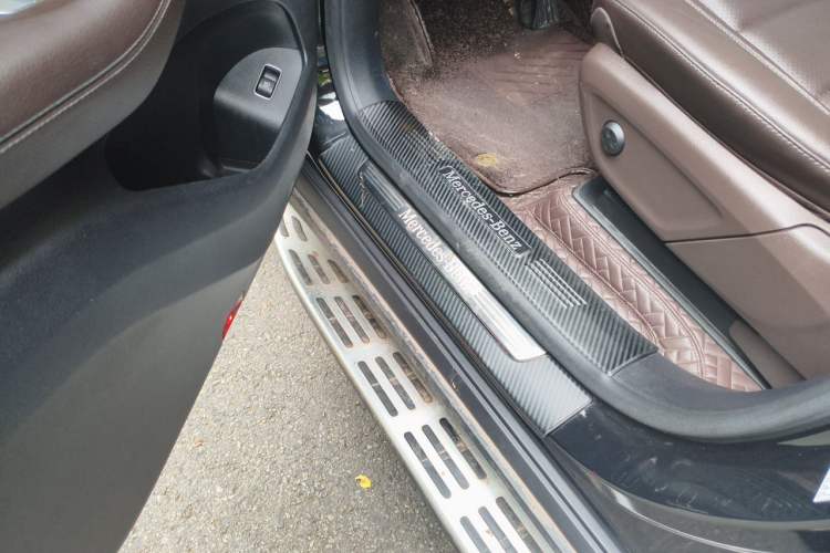 Used Mercedes-Benz GL-Class  Driver Seat