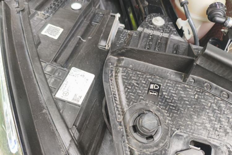 Used Mercedes-Benz GL-Class  Engine Bay Right