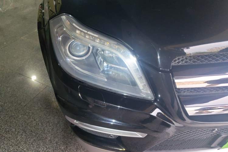 Used Mercedes-Benz GL-Class AMG 2013 AMG GL 63 Right Front Headlight
