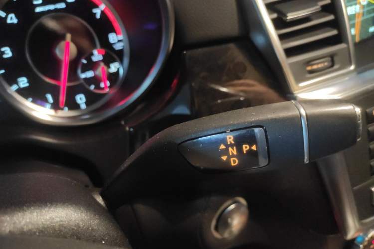 Used Mercedes-Benz GL-Class AMG 2013 AMG GL 63 Gear Lever