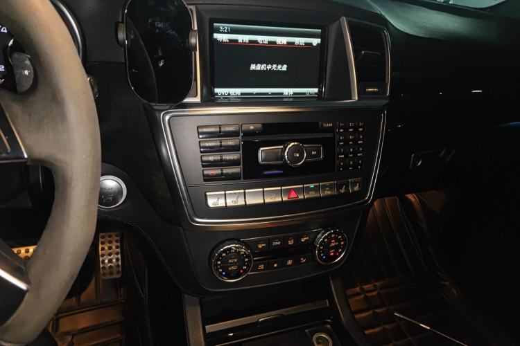 Used Mercedes-Benz GL-Class AMG 2014 AMG GL 63 Audio And AC Panel
