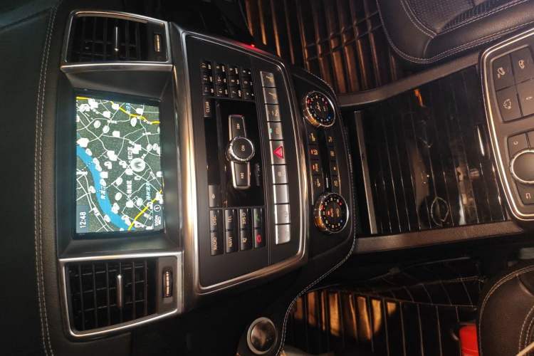 Used Mercedes-Benz GL-Class AMG 2014 AMG GL 63 Audio And AC Panel