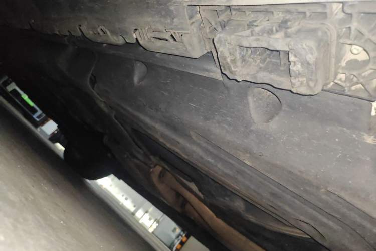Used Mercedes-Benz GL-Class AMG 2014 AMG GL 63 Chassis Rear Left