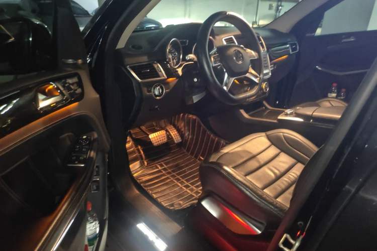 Used Mercedes-Benz GL-Class AMG 2014 AMG GL 63 Driver Seat