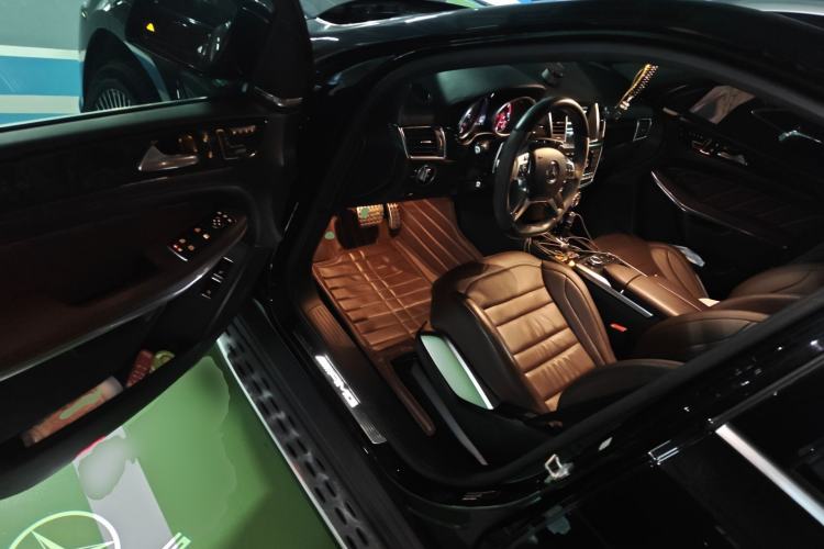Used Mercedes-Benz GL-Class AMG 2014 AMG GL 63 Driver Seat