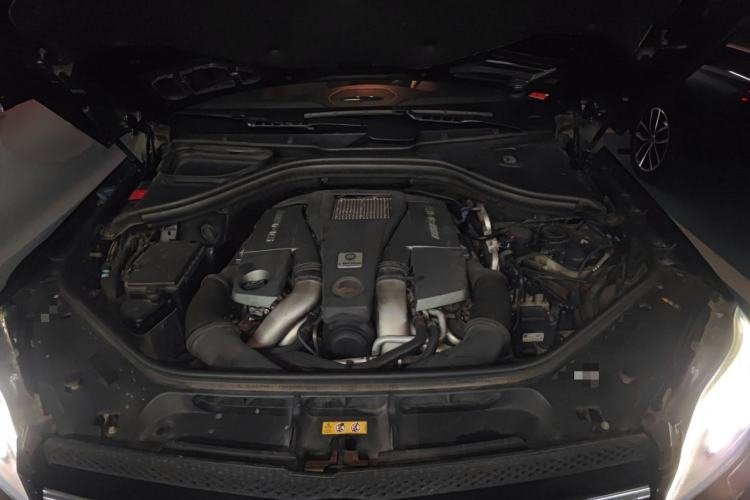 Used Mercedes-Benz GL-Class AMG 2014 AMG GL 63 Engine Bay
