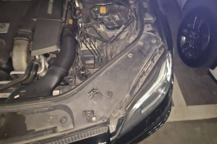 Used Mercedes-Benz GL-Class AMG 2014 AMG GL 63 Engine Bay Left