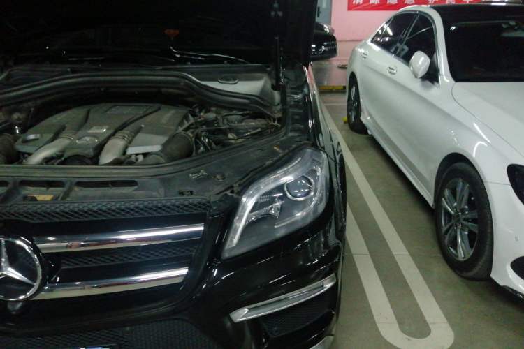 Used Mercedes-Benz GL-Class AMG 2014 AMG GL 63 Engine Bay Left
