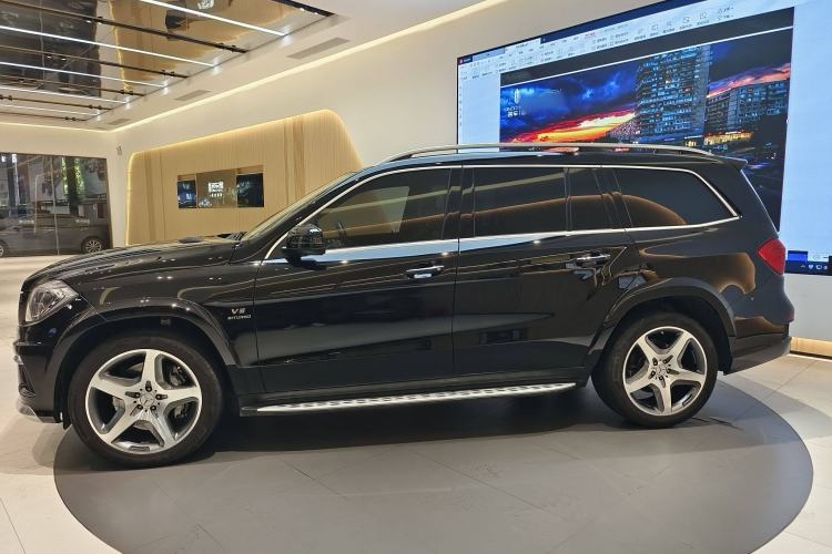 Used Mercedes-Benz GL-Class AMG 2014 AMG GL 63 Exterior 4