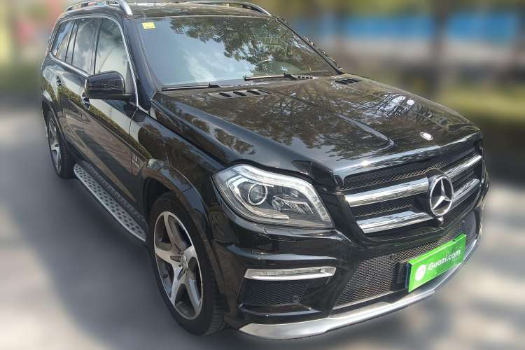 Used Mercedes-Benz GL-Class AMG 2014 AMG GL 63 Front Right 45 Deg