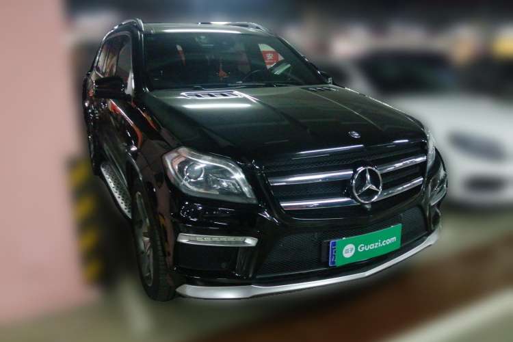Used Mercedes-Benz GL-Class AMG 2014 AMG GL 63 Front Right 45 Deg