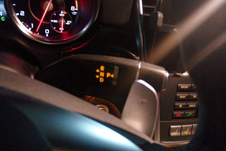 Used Mercedes-Benz GL-Class AMG 2014 AMG GL 63 Gear Lever