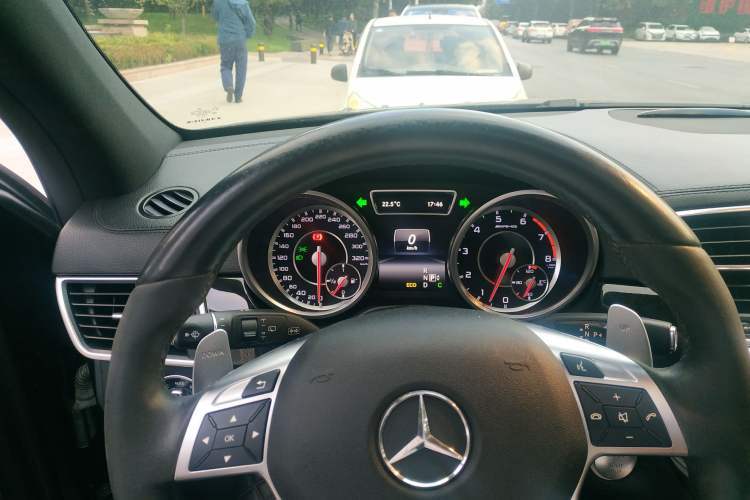 Used Mercedes-Benz GL-Class AMG 2014 AMG GL 63 Instrument Cluster