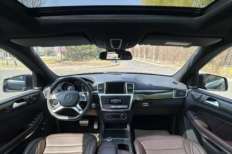 Used Mercedes-Benz GL-Class AMG 2014 AMG GL 63 Interior 1