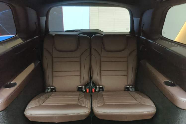 Used Mercedes-Benz GL-Class AMG 2014 AMG GL 63 Interior 11