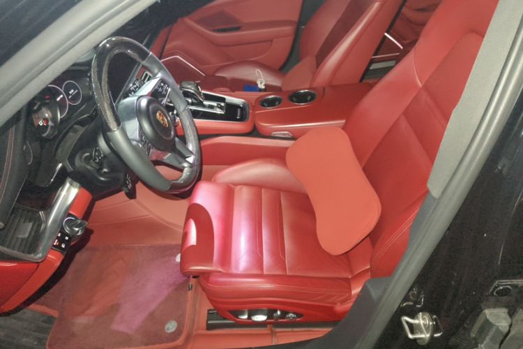 Used Mercedes-Benz GL-Class AMG 2014 AMG GL 63 Interior 2