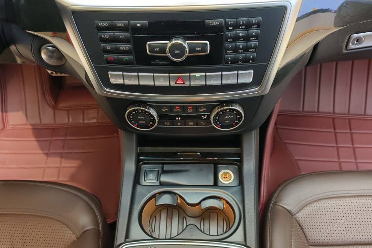 Used Mercedes-Benz GL-Class AMG 2014 AMG GL 63 Interior 9